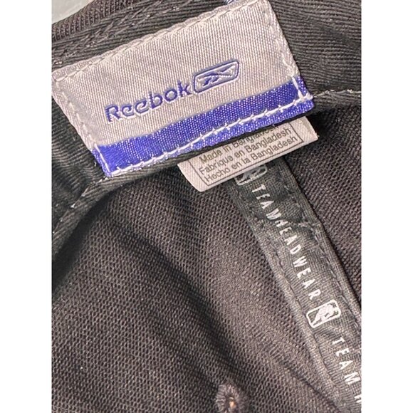 2005 NBA Finals Conference Champions Detroit Pistons Reebok Cap hat Black White - Picture 10 of 14